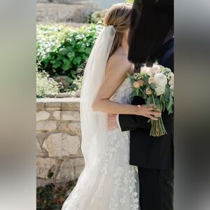 Elegant Ivory Wedding Veil